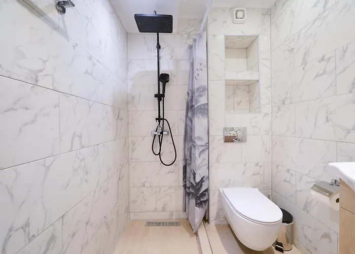 아파트 Klaudia's House 파나이아